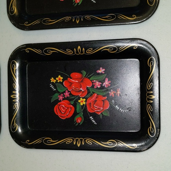Floral Pattern Metal Tip Trinket Tray Set of 4 - Picture 4 of 13